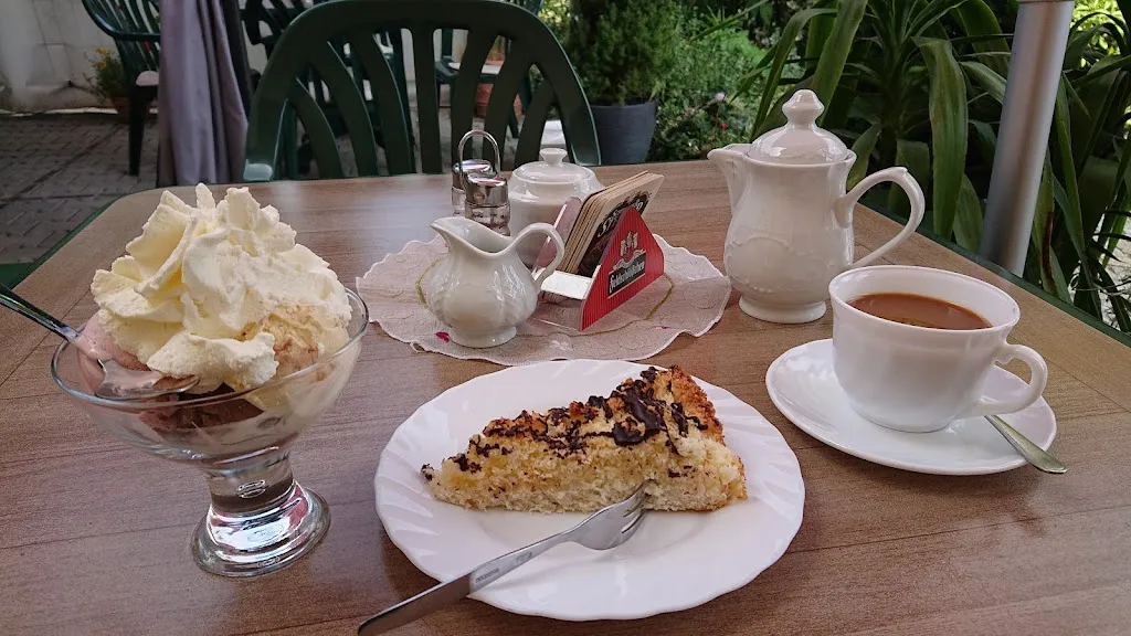 Menu_Eiscafé & Restaurant - Martina Kodym_Halsbrücke_immagine_8