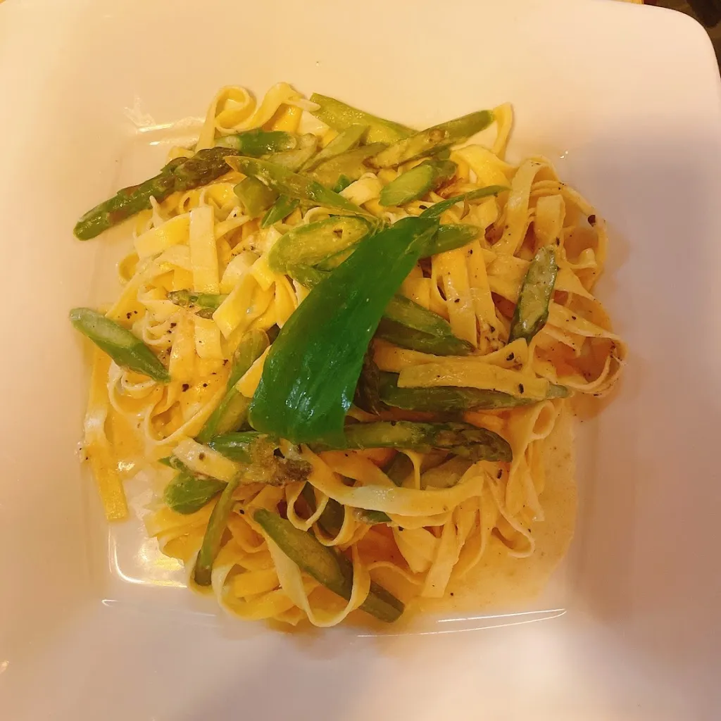 Phyll Lo_Restaurant Mock bei Luigi_Grabfeld_review