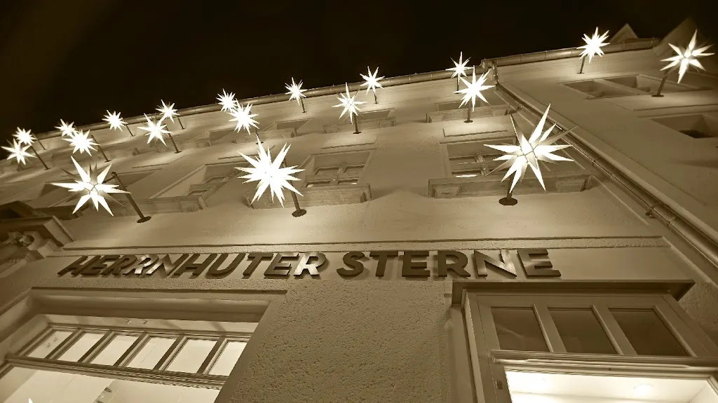 The Herrnhut Stars Company - HQ_Herrnhut_slider_image_1