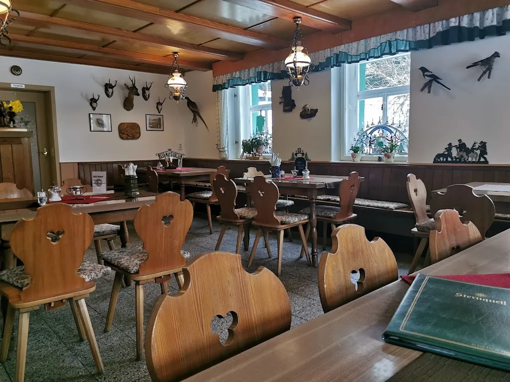 Pension Henneberg restaurant in Johanngeorgenstadt