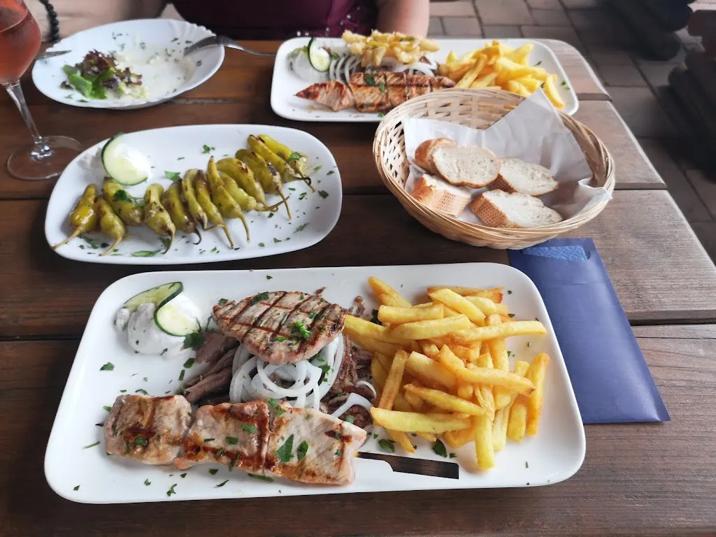 METAXA - DAS BLOCKHAUS Restaurant & Biergarten_Homburg_slider_image_3