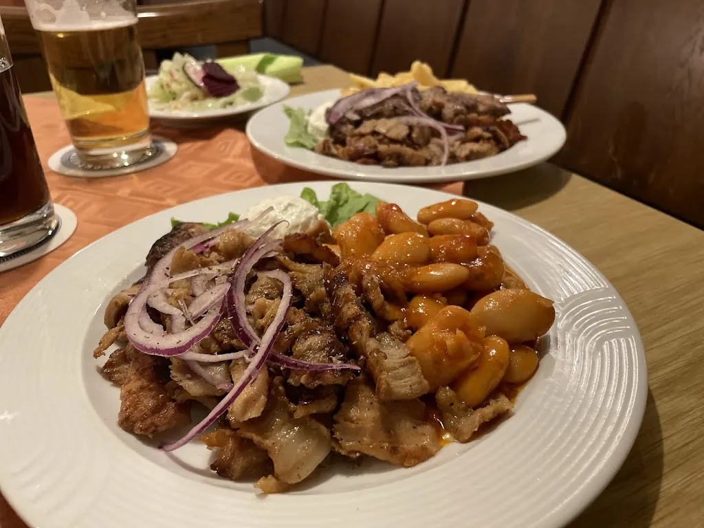 Mykonos - Gaststätte & Biergarten_Grettstadt_slider_image_2