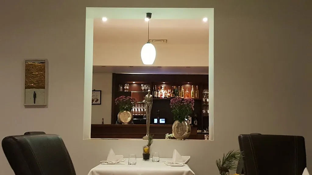 Restaurant Lindenallee restaurant in Höhe