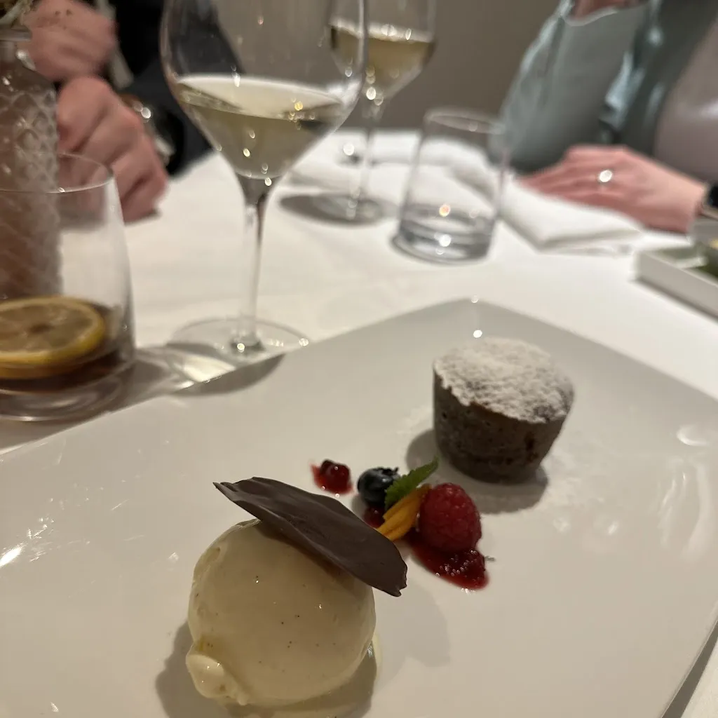 Restaurant Lindenallee_Höhe_slider_image_3