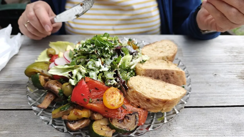 R. Kuhn_Fischerhütte Kirrberg_Homburg_review