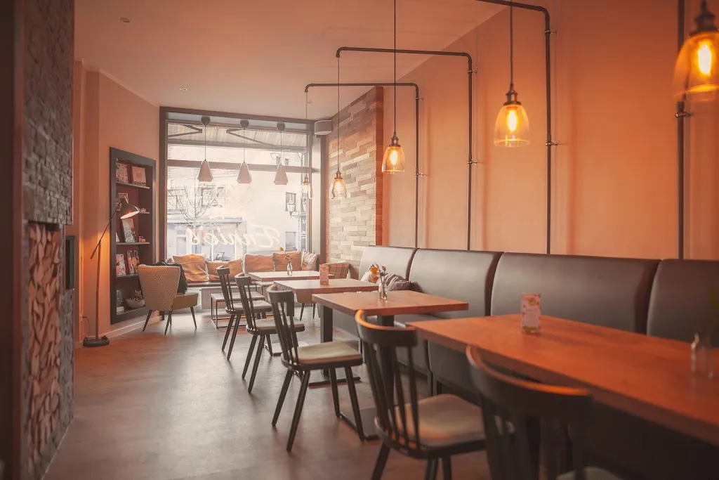 Ennie's Deli & Mehr restaurant in Homburg