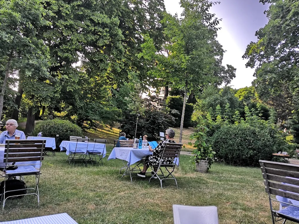 Zum Wasserweibchen restaurant in Höhe