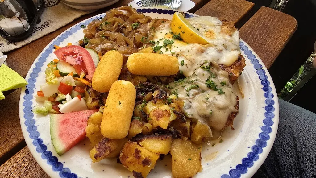 Henry Kieslich Gaststätte Zur alten Apotheke_Kodersdorf_slider_image_2