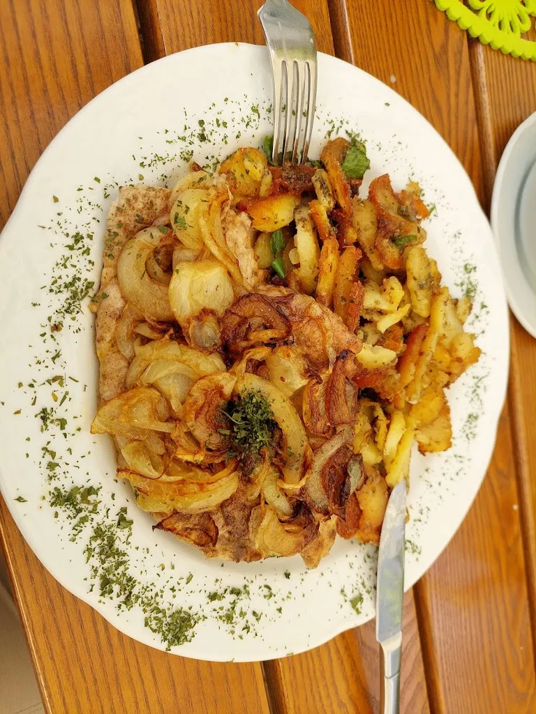 Nadir Kinossian_Gaststätte 