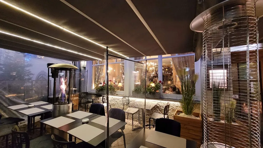 trattoria da valentino restaurant in Taunus