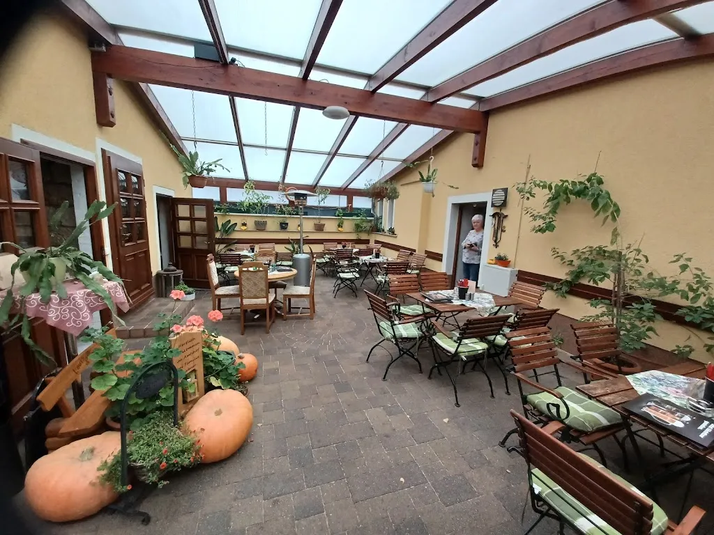 Amtshof Pension und Gaststätte restaurant in Königstein