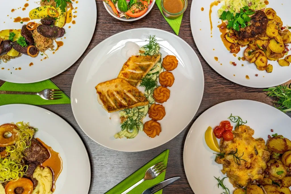 Restaurant HOLIs_Berlin_slider_image_2