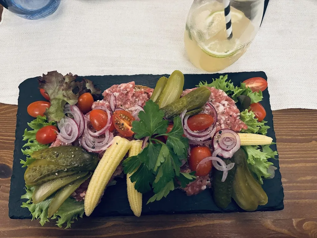 Lucie Müller_Café & Bistro 20neunzehn_Lößnitz_review