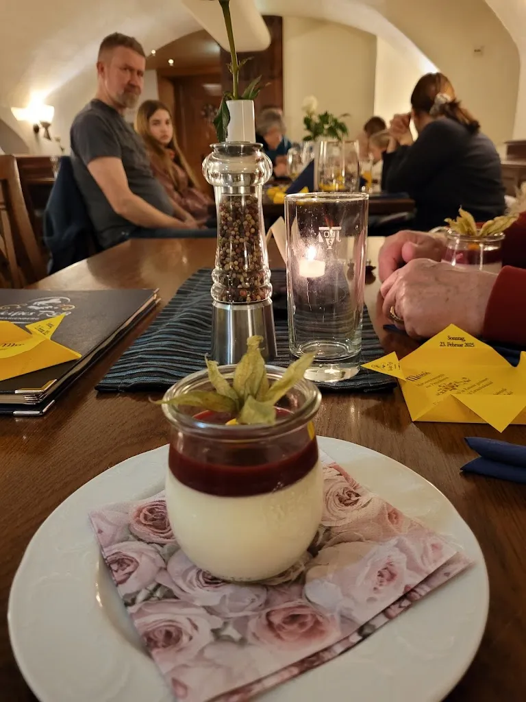 Susanne B._Gewölberestaurant Roßtunnel Marienberg_Marienberg_review