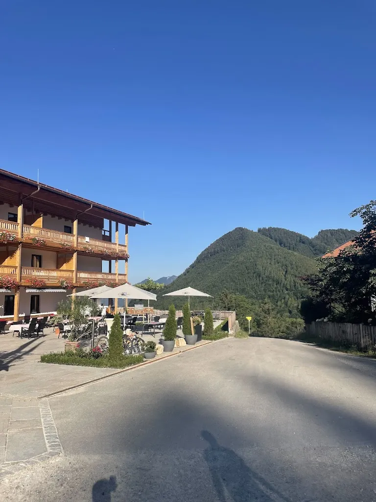 J. Pijl_Flair Hotel Berggasthof Adersberg_Grassau_review