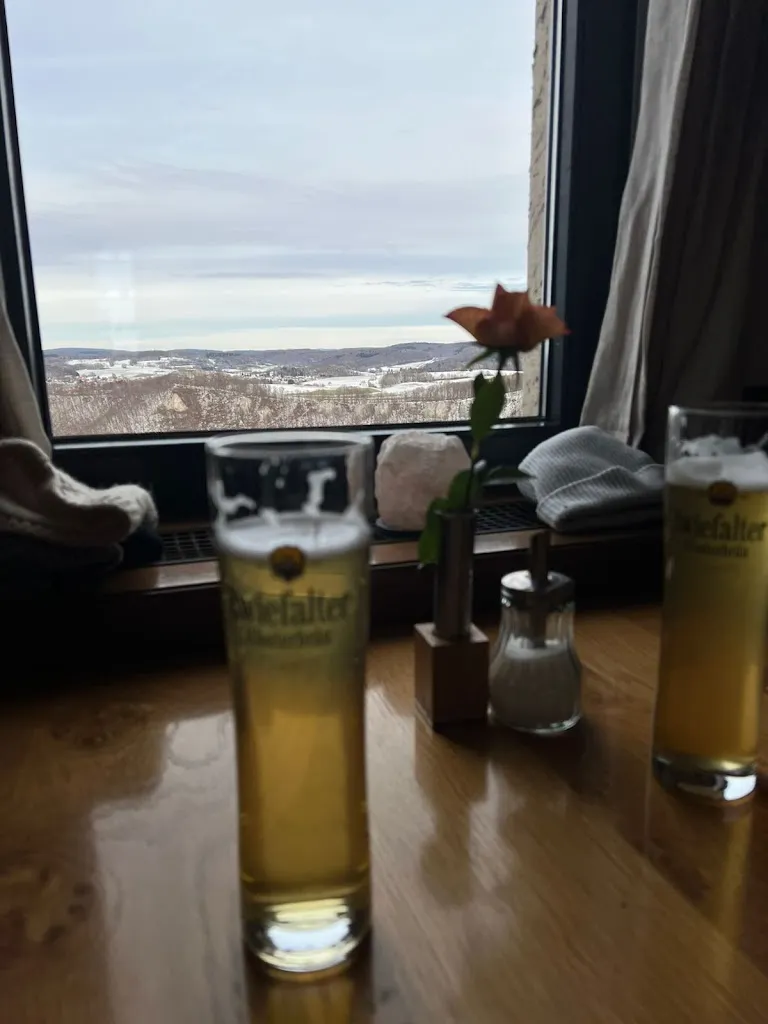 Florena f.r_Altes Forsthaus_Lichtenstein_review