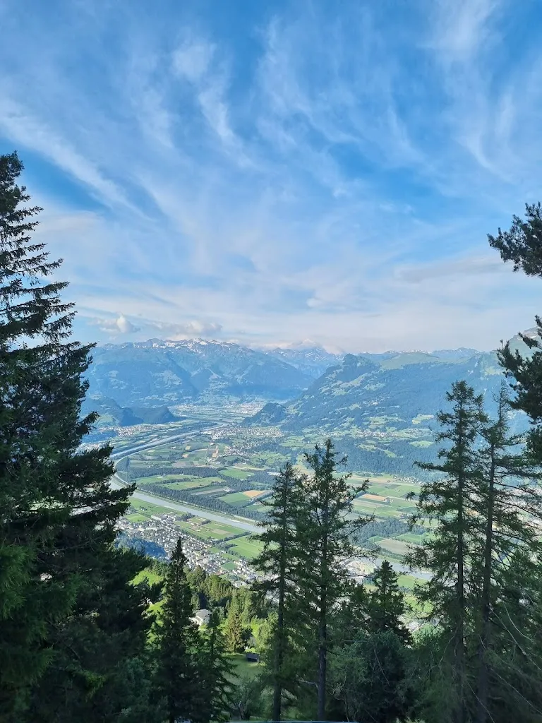 Ivan Chekryzhov_Berggasthaus Matu_Liechtenstein_review