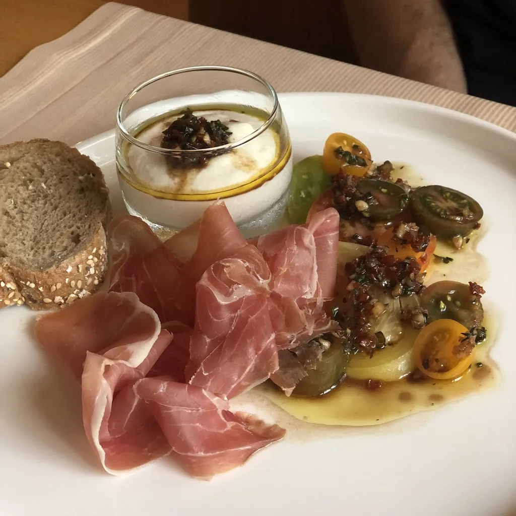 Holly Reyes_Zur Alten Eiche_Liechtenstein_review