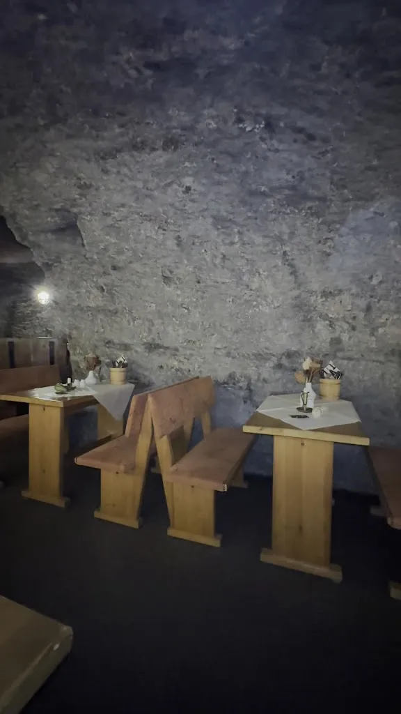 Hotel & Felsenkeller Lay-Haus GmbH restaurant in Limbach-Oberfrohna