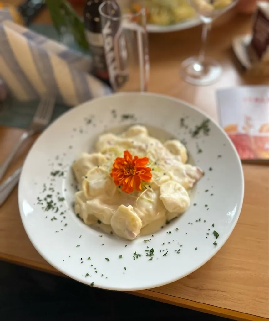 N.G G_Trattoria Pizzeria 