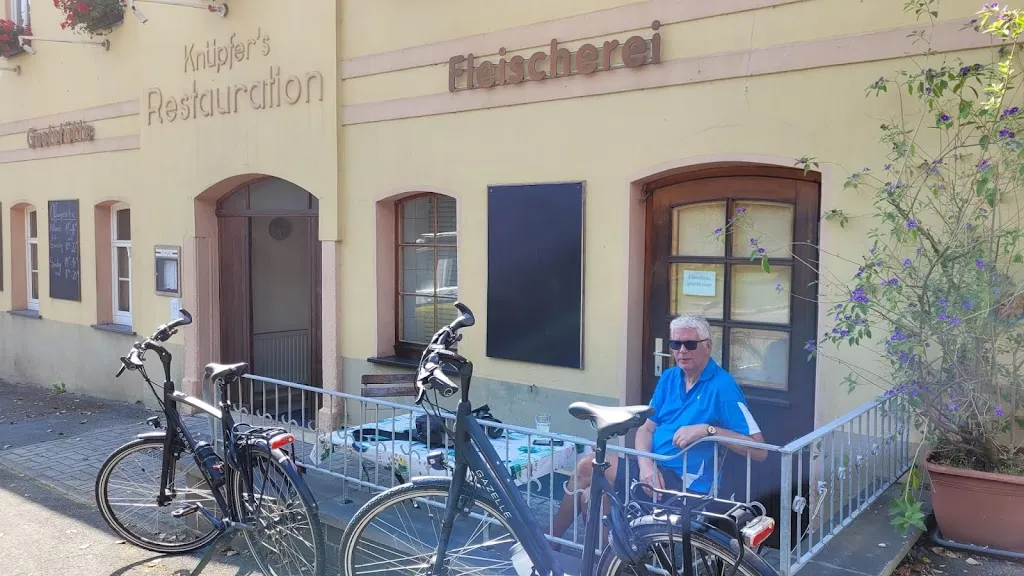 Frank van Dijk_Knüpfer's Restauration_Neuensalz_review