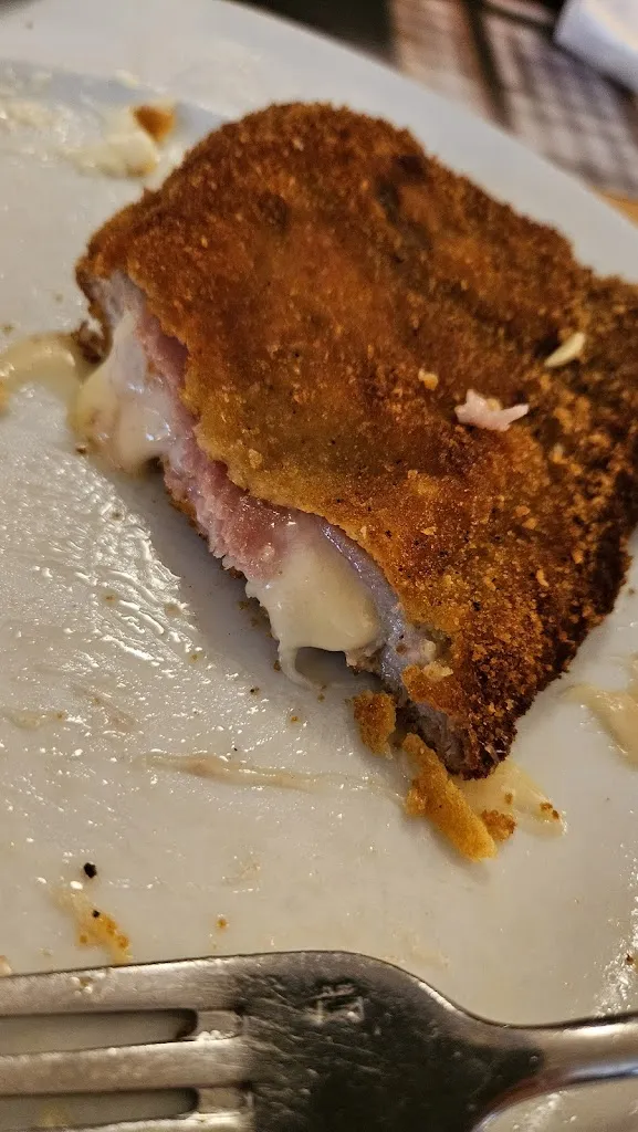 IOQ Y_Rheinfelder Bierhalle_Zürich_review