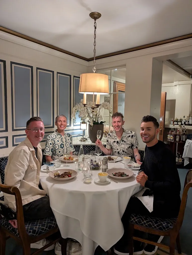 Neil Grant_Zunfthaus zur Waag_Zürich_review