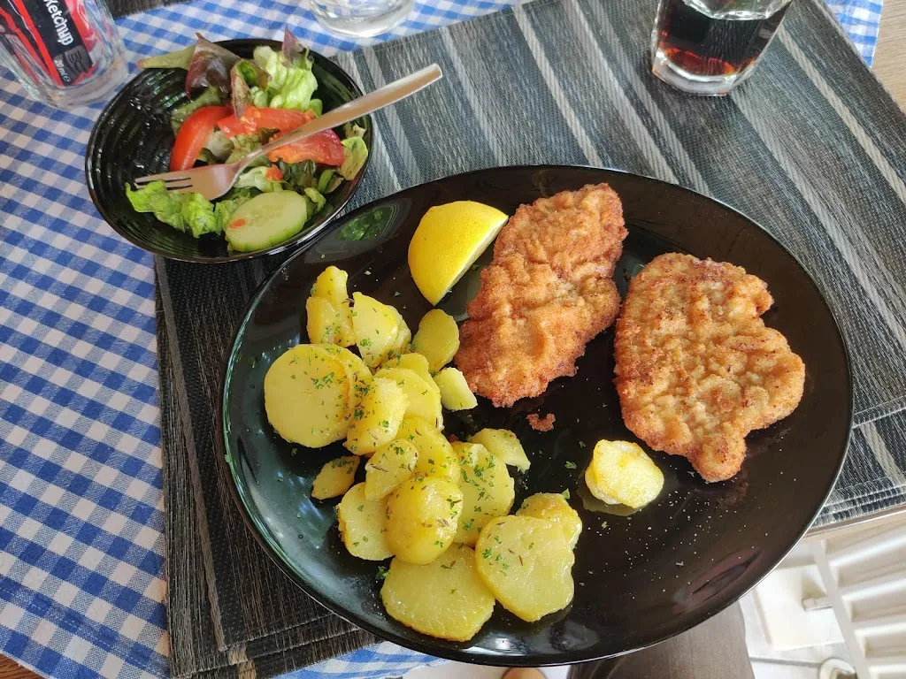 Gaststätte Groh Autohof_Greding_slider_image_2