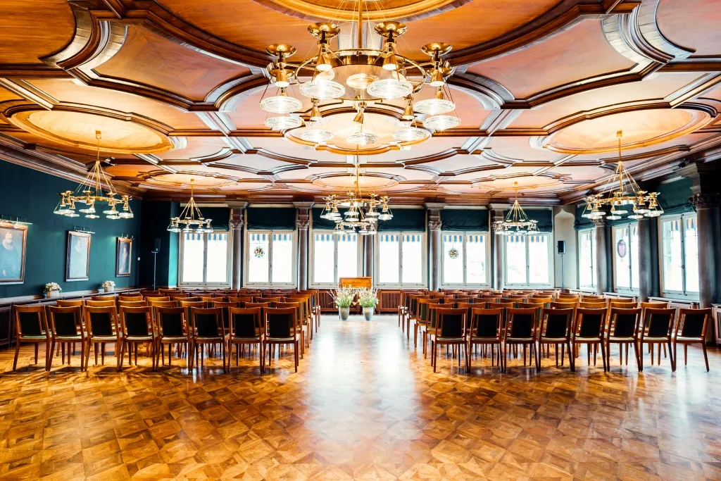 Zunfthaus zur Saffran restaurant in Zürich