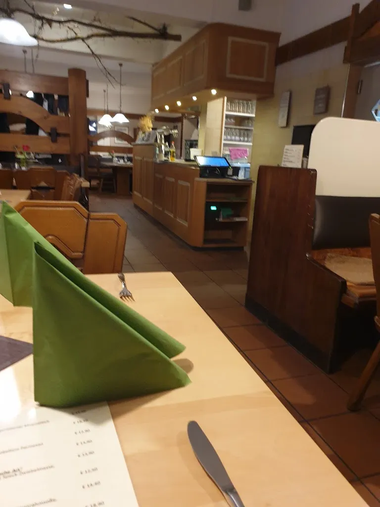 Sakheen Harlapur_Hotel, Restaurant & Camping 