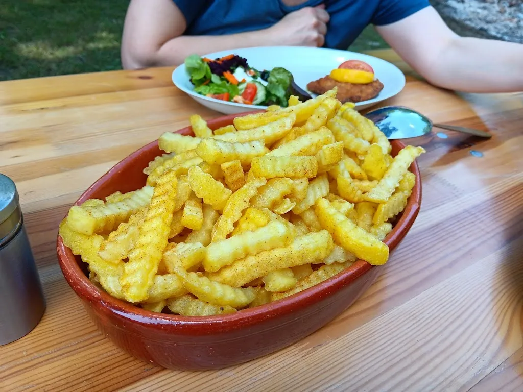 Gaststätte Zur Hohen Dubrau_See_slider_image_3