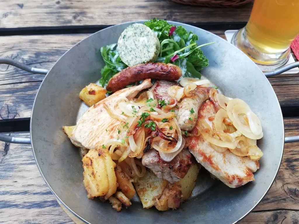 Witwe Bolte Restaurant und Hähnchengrillbar_Pirna_slider_image_2