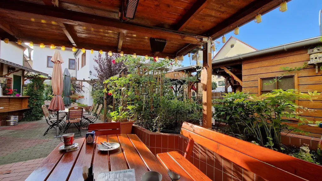 Gaststätte „Zur Erholung“_Regis-Breitingen_slider_image_1