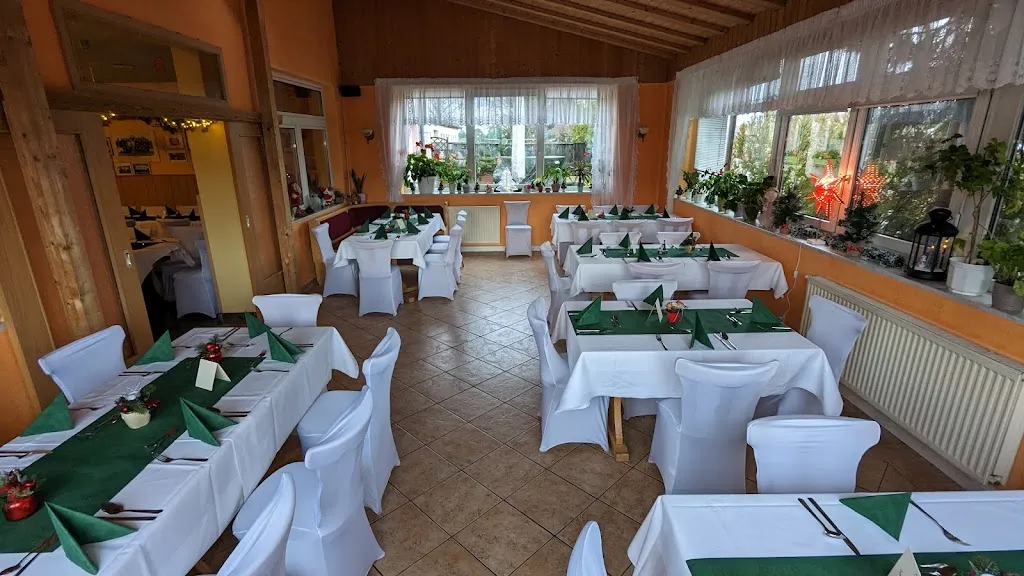 Sportgaststätte Inh. Werner Heiche restaurant in Regis-Breitingen