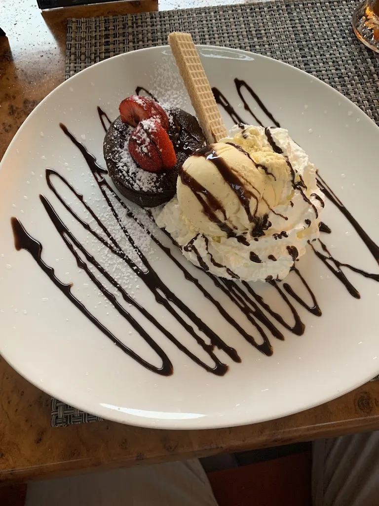 Eiscafé Dolomiti_Greding_slider_image_3