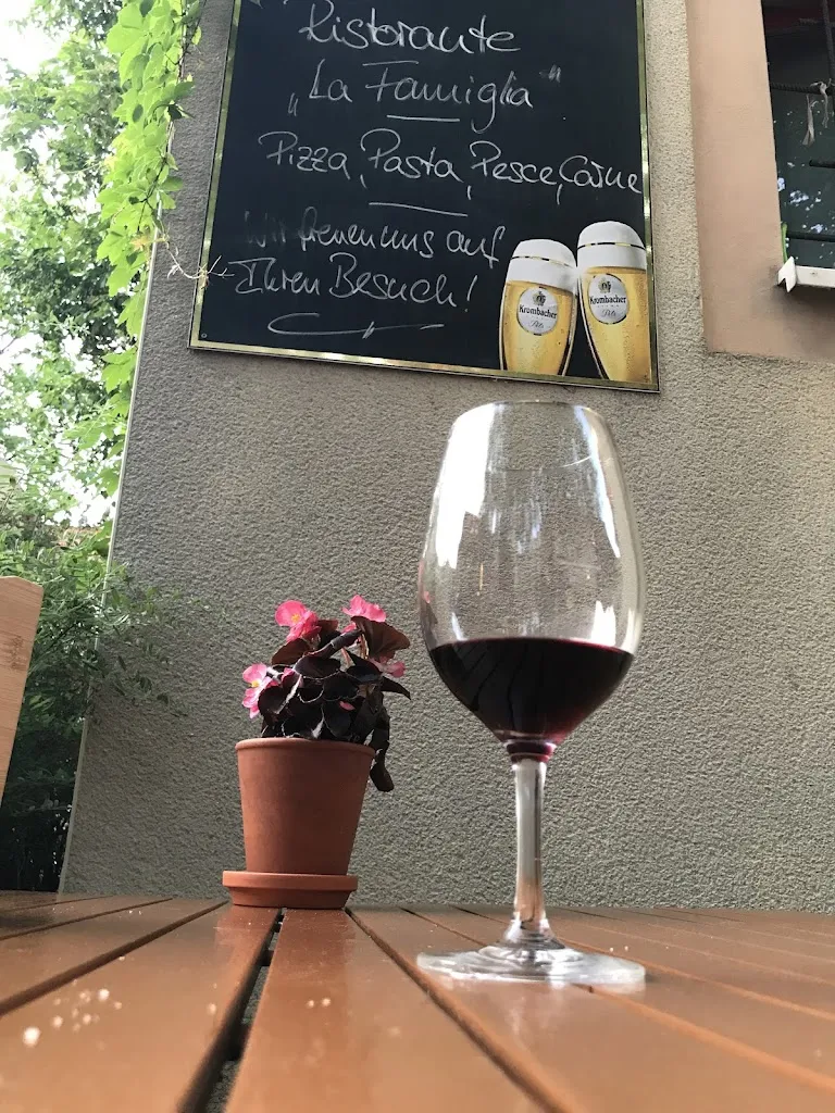 Menu_Pizzaria & Trattoria La Famiglia_Radebeul_immagine_7