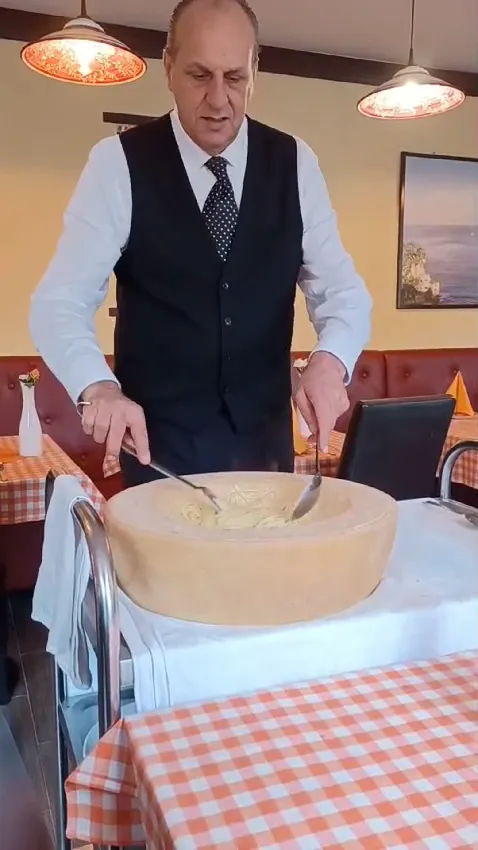 Pizzaria & Trattoria La Famiglia_Radebeul_slider_image_2