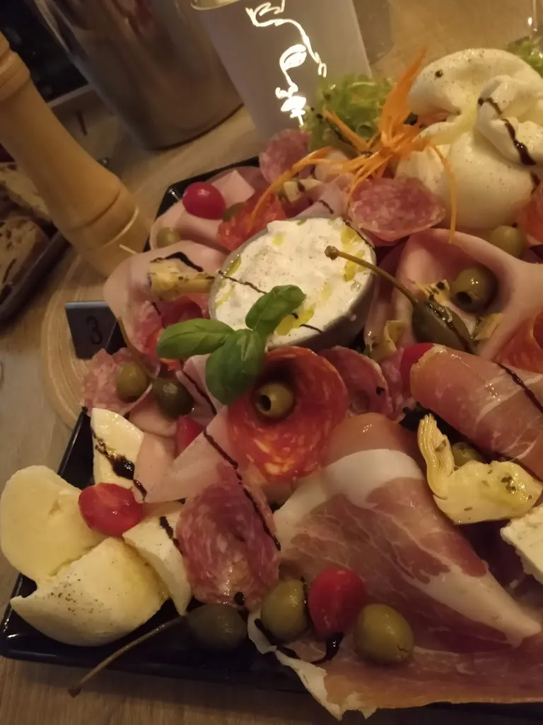 Menu_Burrata Manufaktur GIOIA • Food & Living_Radebeul_image_6