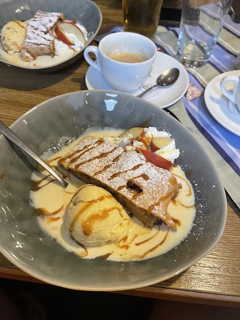 Madalin Dinca_Fröhlichs Wirtshaus_Großweil_recensione