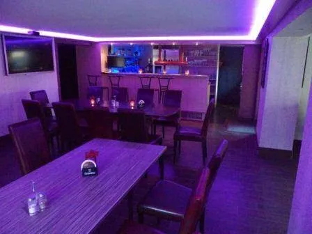 Die Haus Bar_Seifhennersdorf_slider_image_2