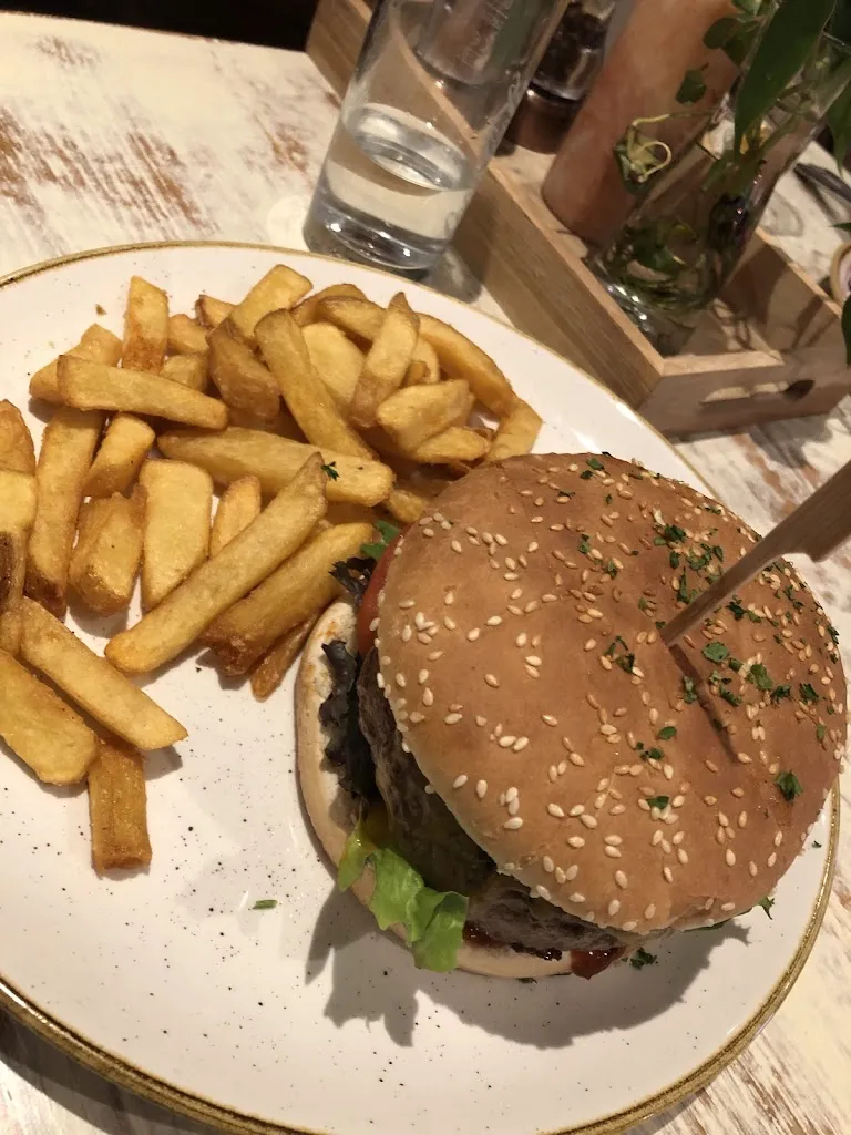 Seda Haroutunian_Marktstübchen_Wehlen_review