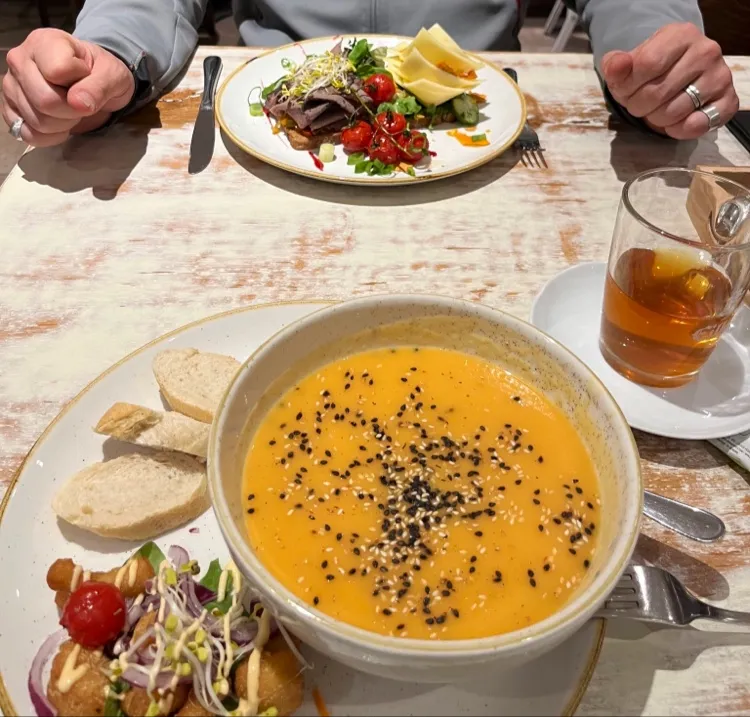 Arno Nyhm_Marktstübchen_Wehlen_review