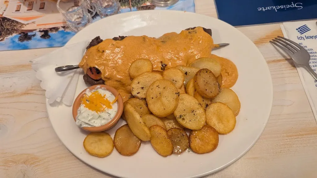 Julius Nagler_TAVERNE HELLAS THUM_Thum_review