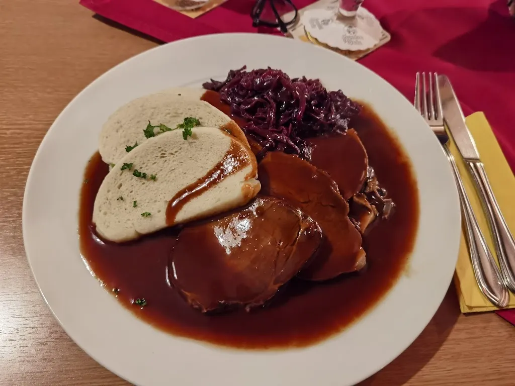 Eisha von der Loh_Gaststätte Vaterland_Treuen_review