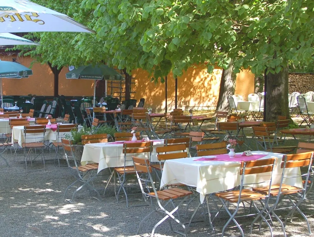 Waldgaststätte Buch restaurant in Treuen