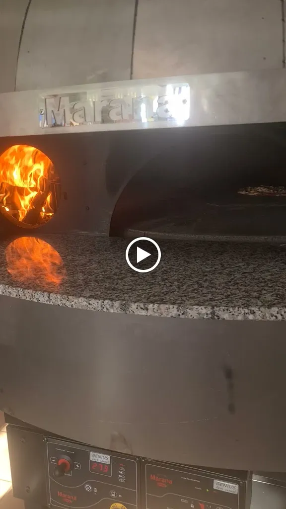 Pizzeria Peppe Treuen_Treuen_slider_image_2