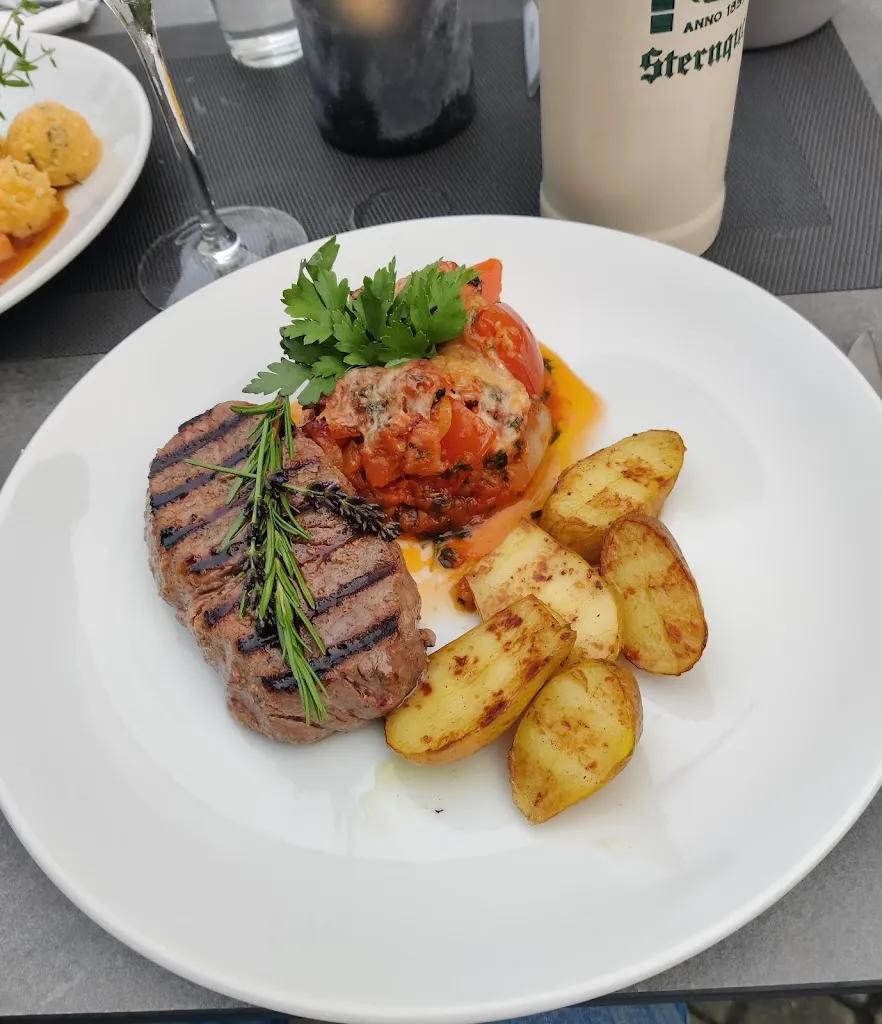 Restaurant Marsalla_Treuen_slider_image_2