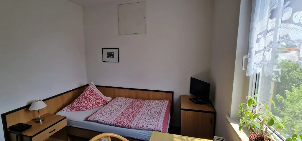 Zu den drei Linden_Wechselburg_slider_image_2