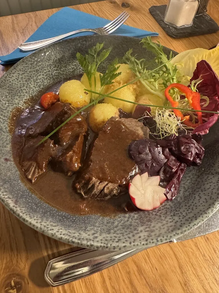 Navy Mandonges_Gaststätte Zum Schloßberg - Conny Keller_Wolkenstein_review