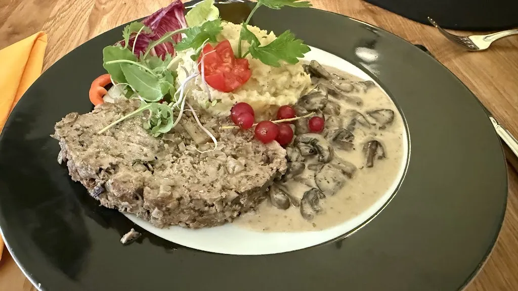 Gaststätte Zum Schloßberg - Conny Keller_Wolkenstein_slider_image_3